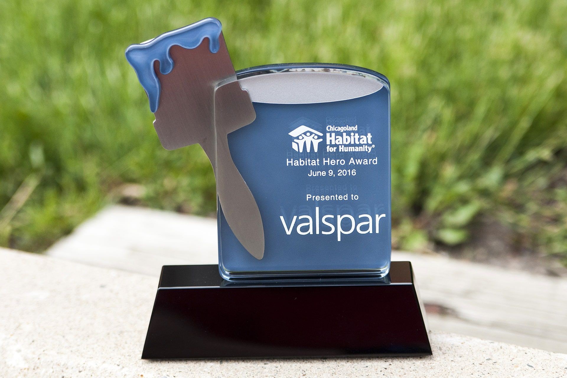 statuetka szklo Valspar glasso