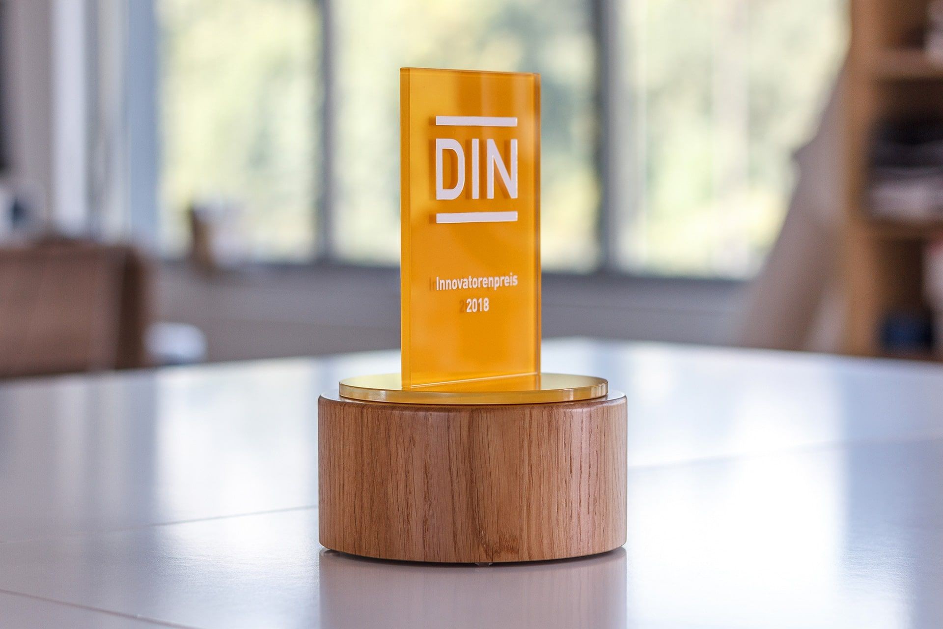 statuetka szklo din glasso