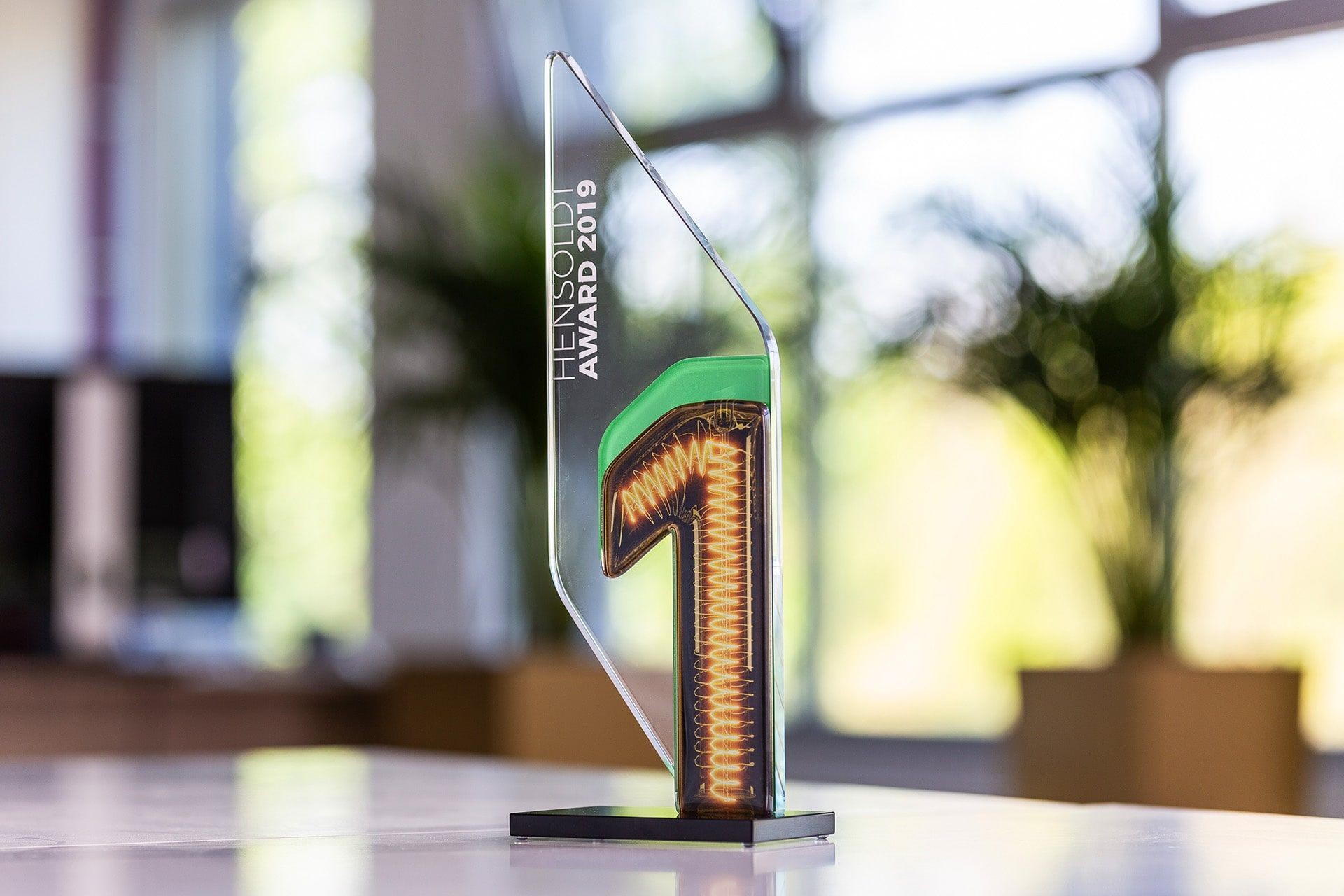 statuetka szklo hensoldt glasso